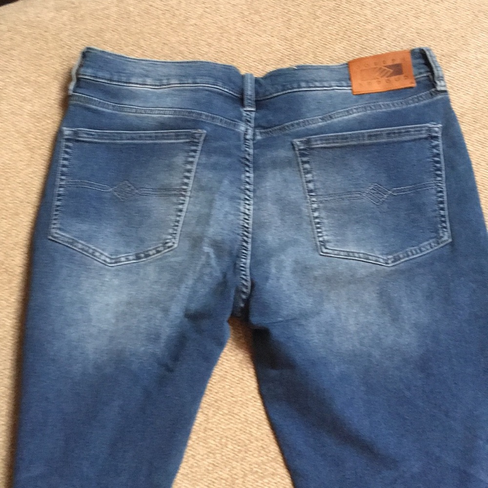 Joseph annoys jeans